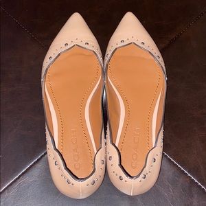 Blush color size 9 Coach flats